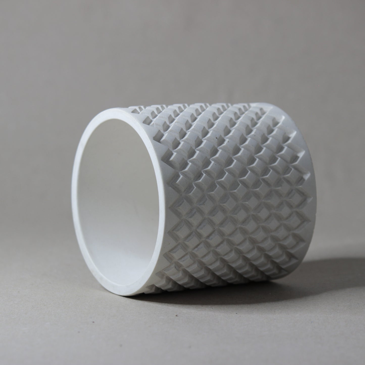 Le pot en béton CONCRETE², artisanat français