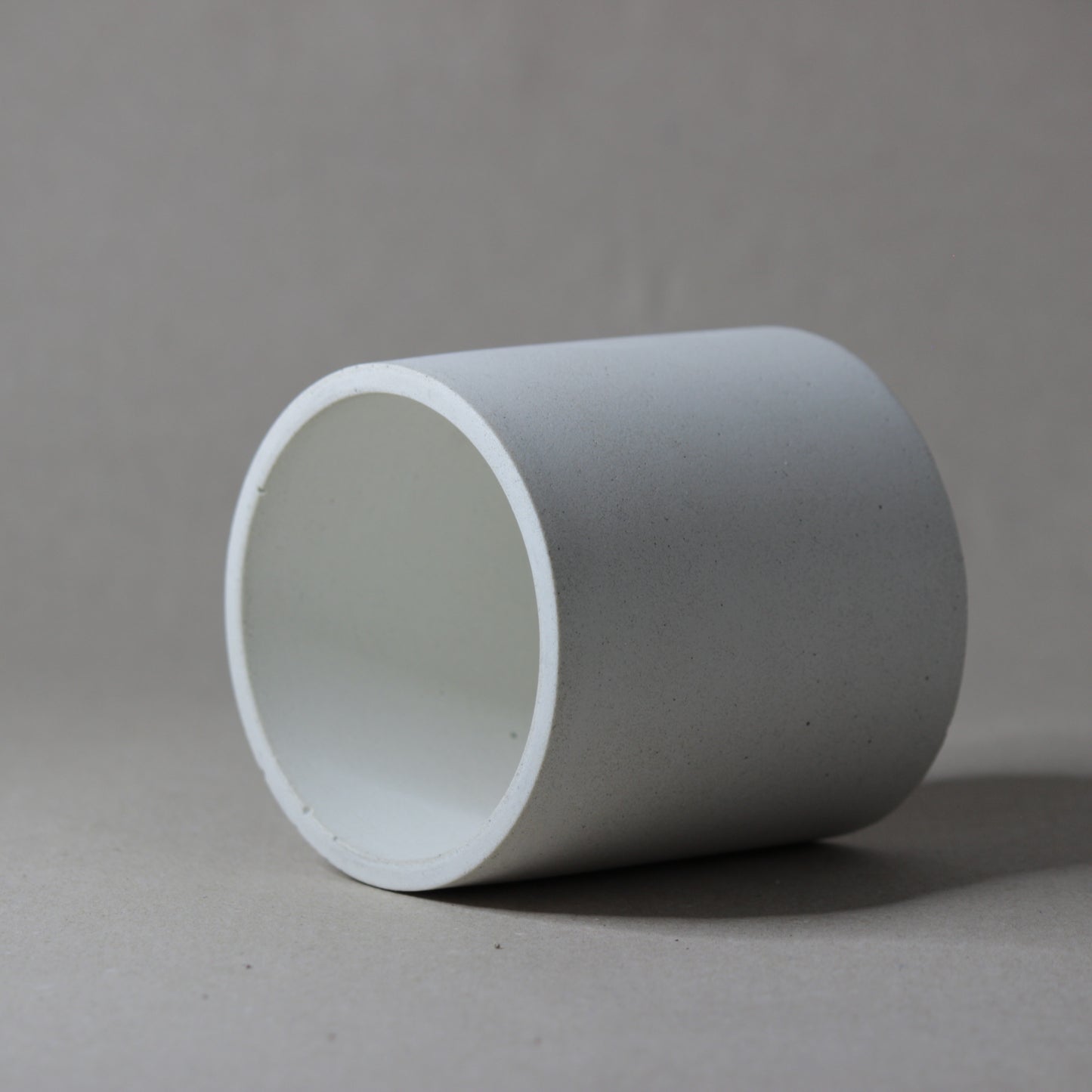 Le pot en béton CONCRETE, artisanat français