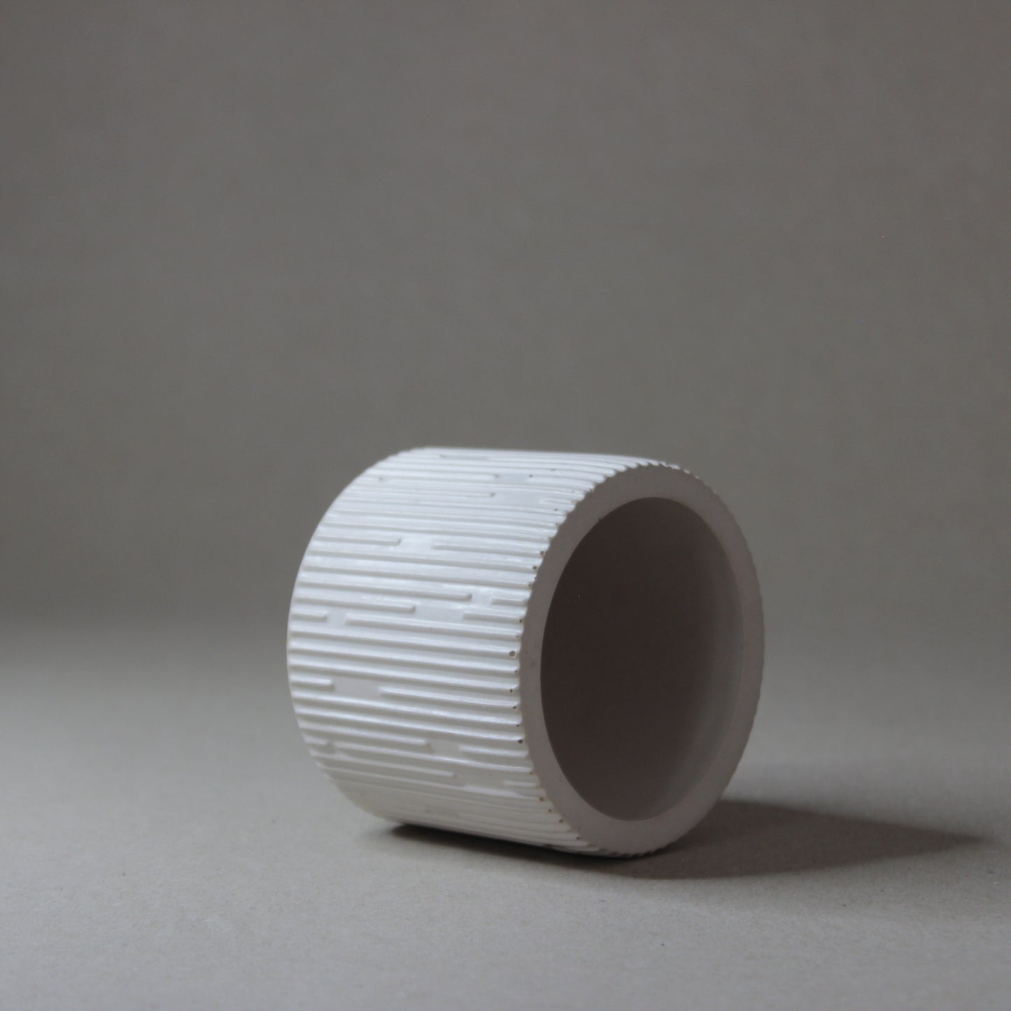 Le pot en béton RETI, artisanat français