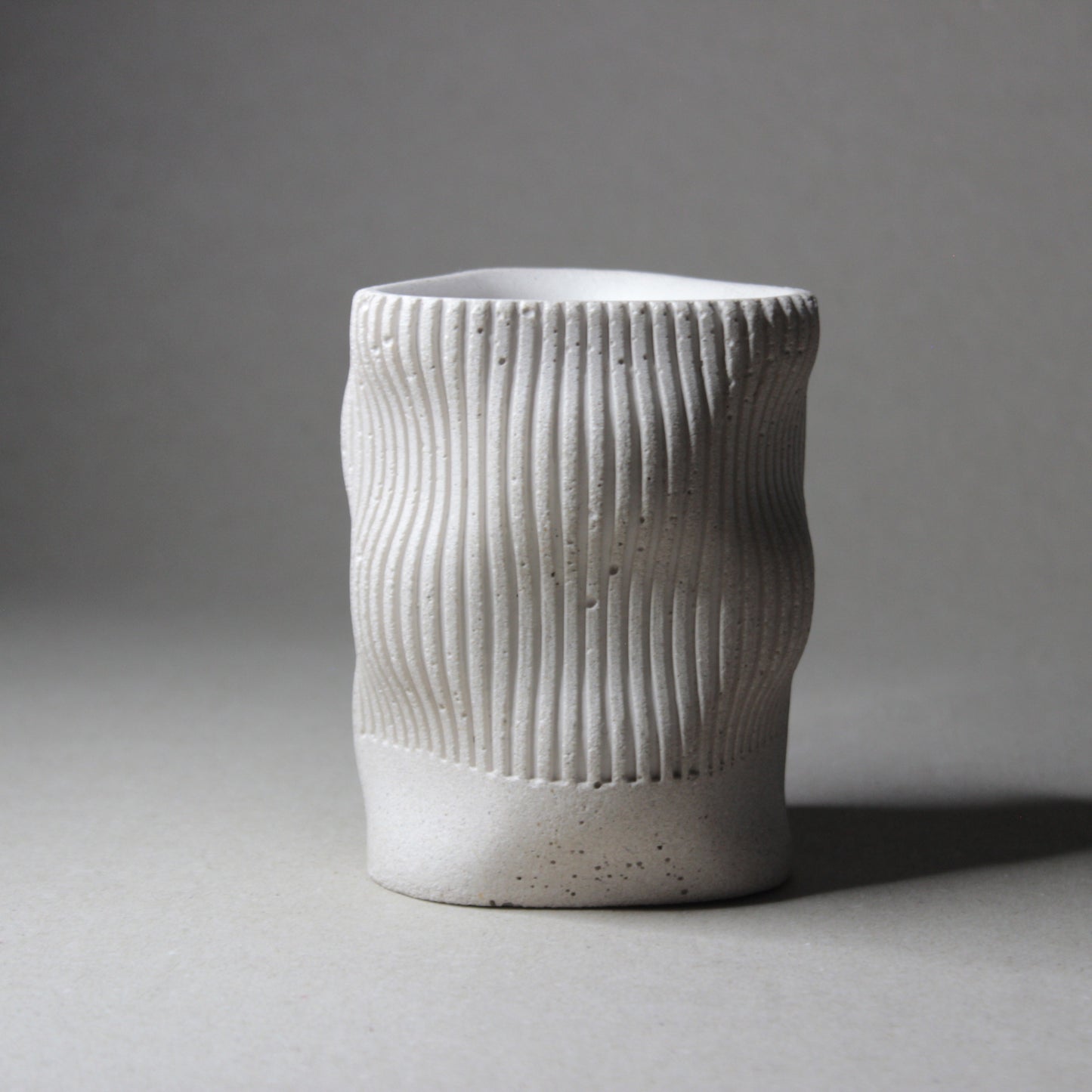 Le pot en béton UNDA, artisanat français