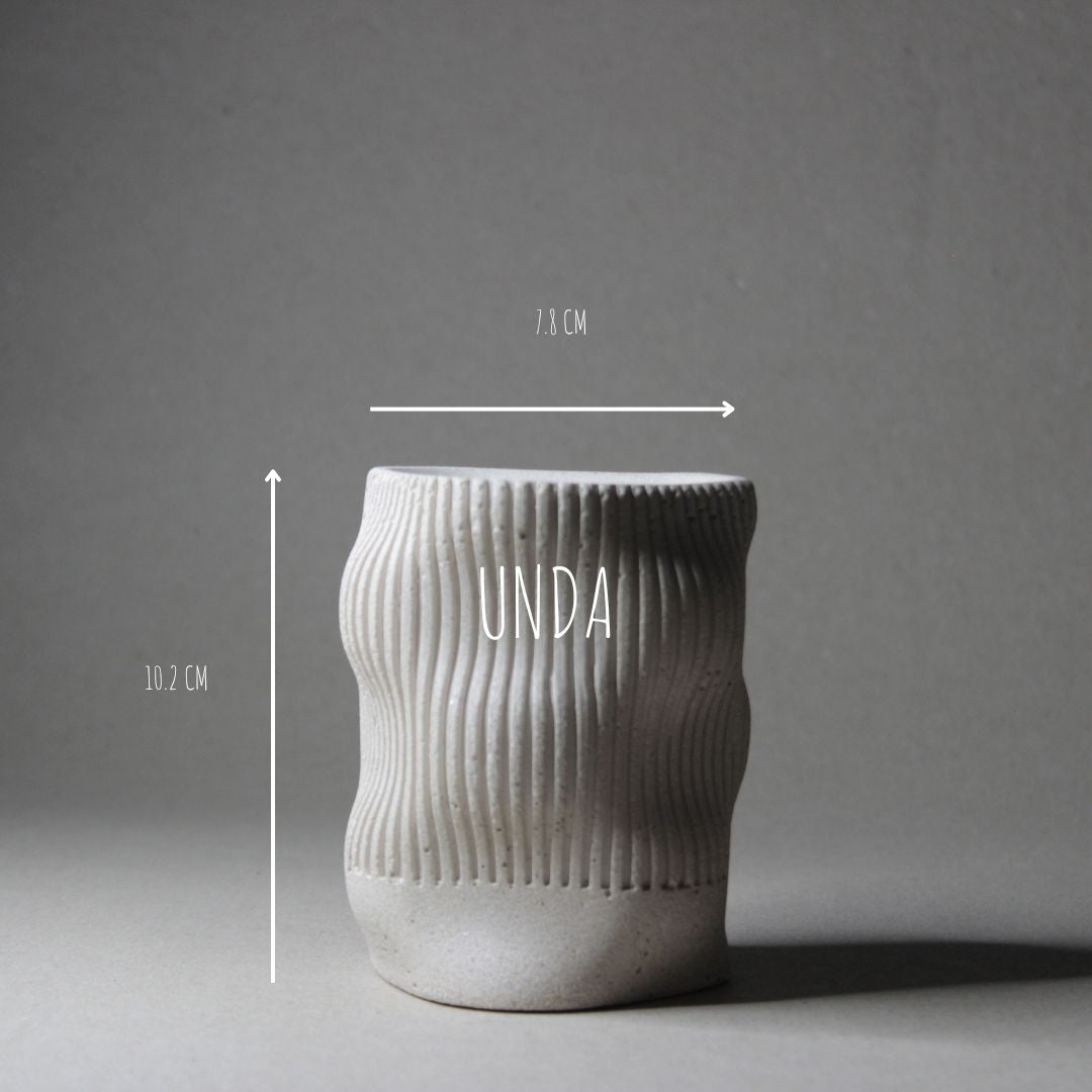 Le pot en béton UNDA, artisanat français